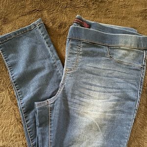 No boundaries jeggings